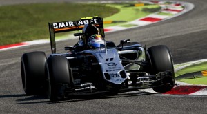 SUKI037. Monza (Italy), 05/09/2015.- Mexican Formula One driver Sergio Perez of Sahara Force India F1 Team in action during the third practice session at the Formula One circuit in Monza, Italy, 05 September 2015. The 2015 Formula One Grand Prix of Italy will take place on 06 September 2015. (Italia) EFE/EPA/SRDJAN SUKI