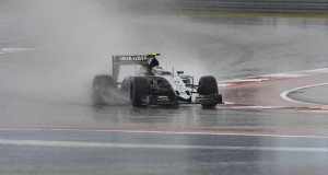 SUKI005. Austin (United States), 24/10/2015.- Mexican Formula One driver Sergio Perez of Sahara Force India F1 Team during the third practice session at the Circuit of the Americas, in Austin, Texas, USA, 24 October 2015. The United States Formula 1 Grand Prix takes place on 25 Ocotber 2015. (Estados Unidos) EFE/EPA/LARRY W. SMITH