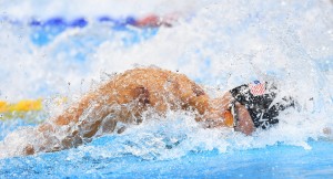 . Rio De Janeiro (Brazil), 07/08/2016.- Michael Phelps of USA competes in the men's 4x100m Freestyle relay final race of the Rio 2016 Olympic Games Swimming events at Olympic Aquatics Stadium at the Olympic Park in Rio de Janeiro, Brazil, 07 August 2016. (Brasil, Estados Unidos) EFE/EPA/BERND THISSEN