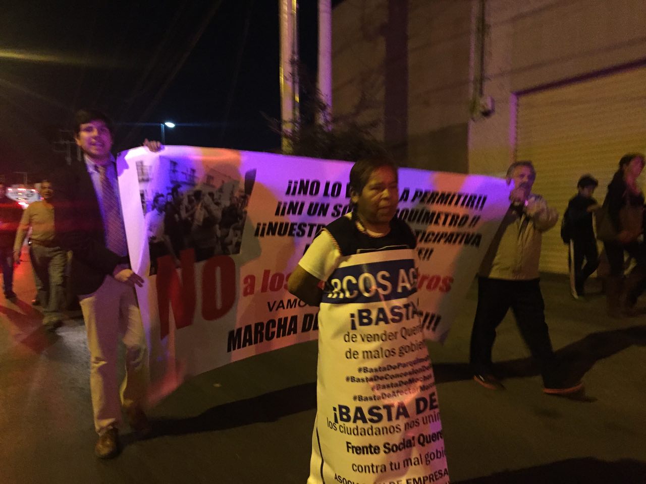  Marchan ciudadanos contra instalación de parquímetros en el Centro Histórico