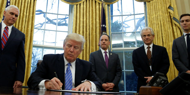  Trump se prepara para firmar orden ejecutiva que autoriza construcción de muro fronterizo