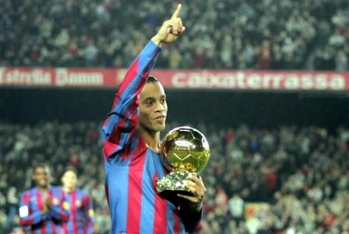  Donará Ronaldinho su Balón de Oro al Barcelona