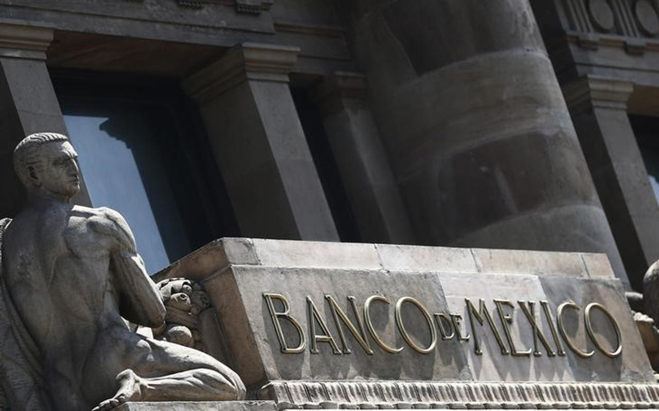 Tasa de interés interbancaria sube a 7% en México