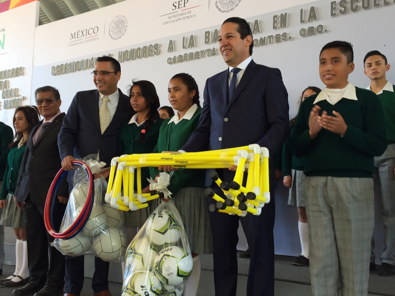  Destaca Pancho Domínguez inversión de más de 740 mdp para infraestructura educativa en 2016