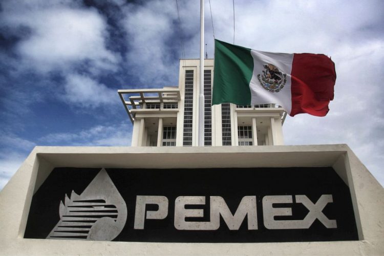  Pemex no logra socio para explotar el área Ayín-Batsil, en aguas someras