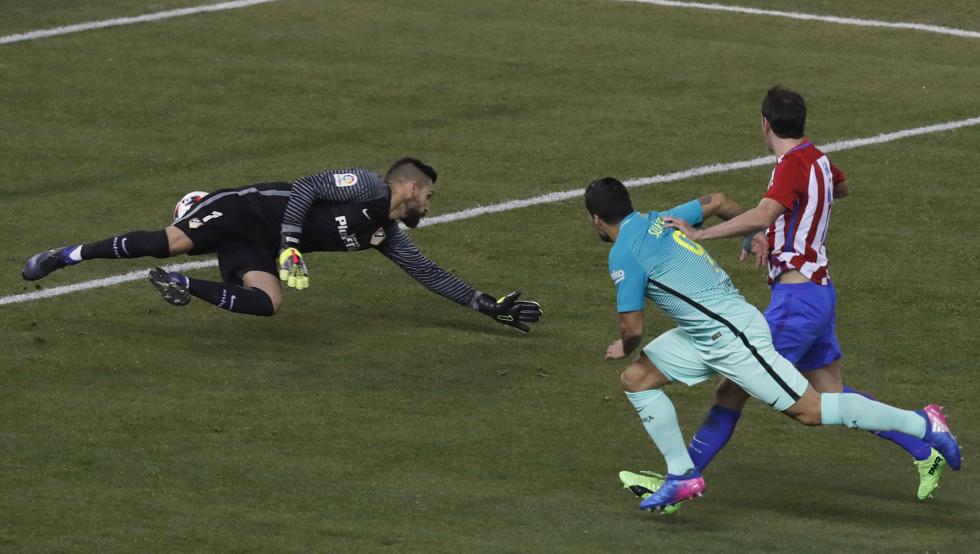  El Barça sufre pero gana en el Calderón