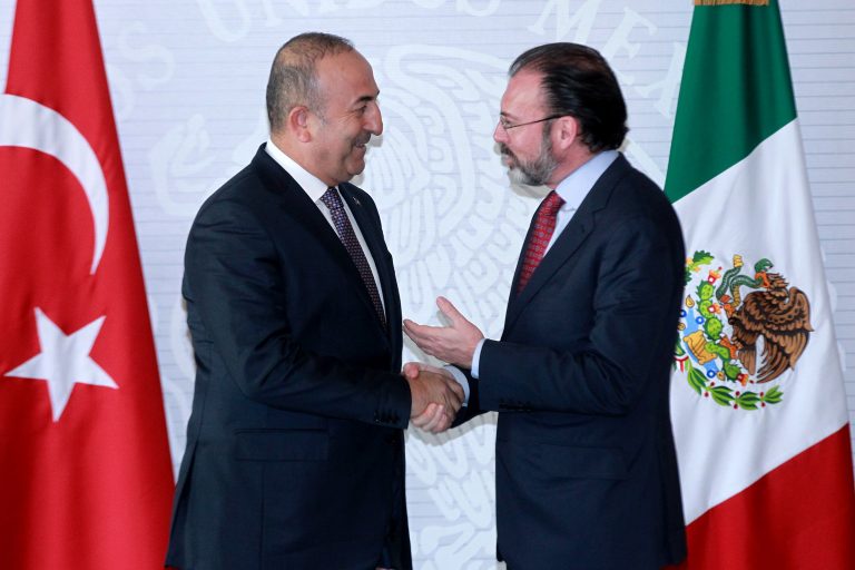  México y Turquía trabajan para “acelerar” negociación sobre acuerdo comercial