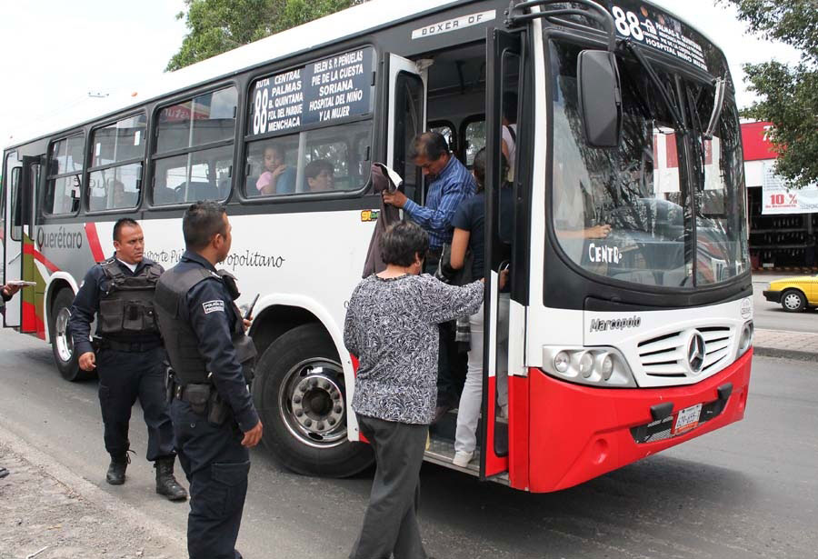  Firmas extranjeras interesadas en transporte público
