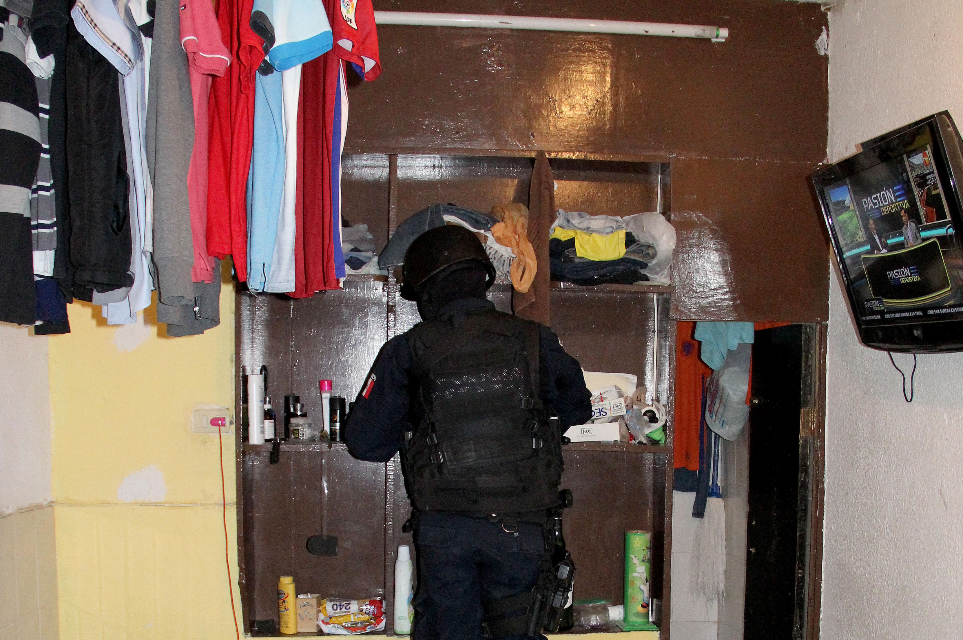  Autoridades desmontan celdas de lujo tras la fuga de cinco reos en Sinaloa