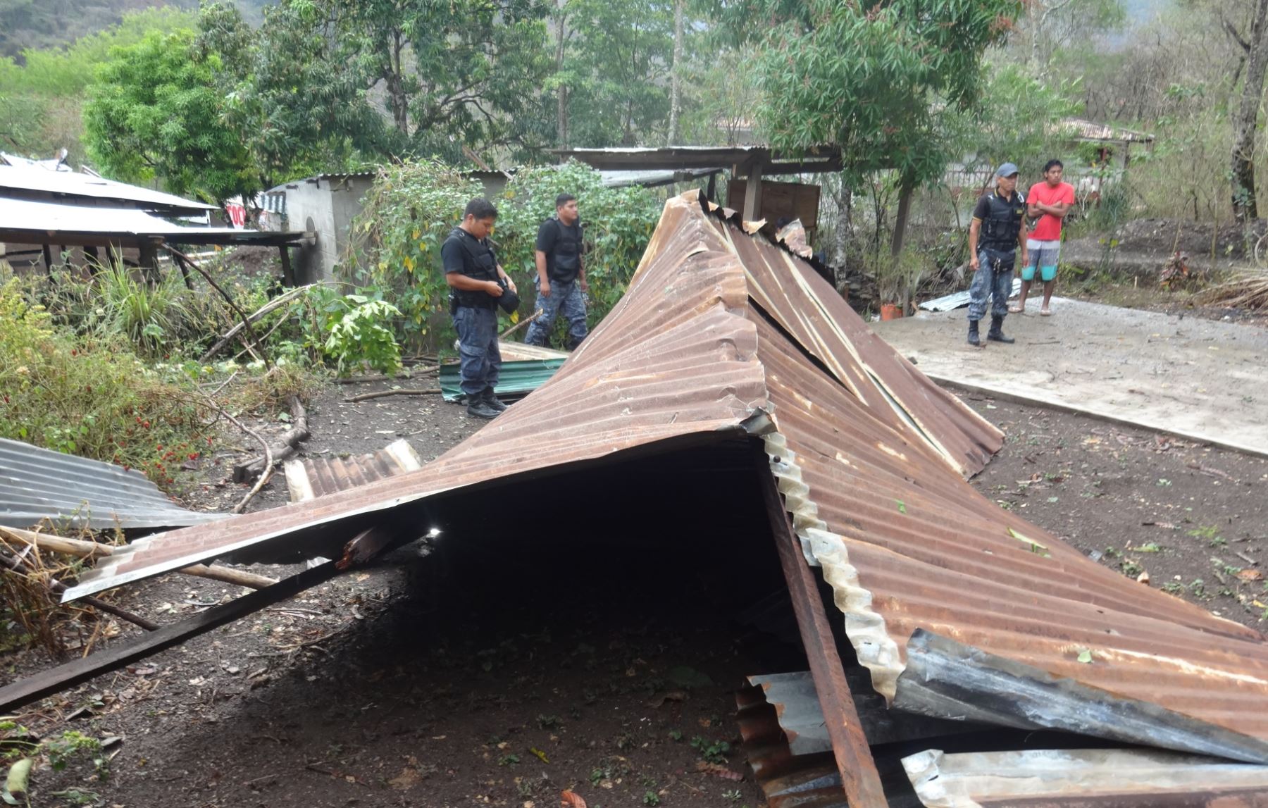  Unos 186 afectados y 31 viviendas dañadas por fuertes vientos en Guatemala