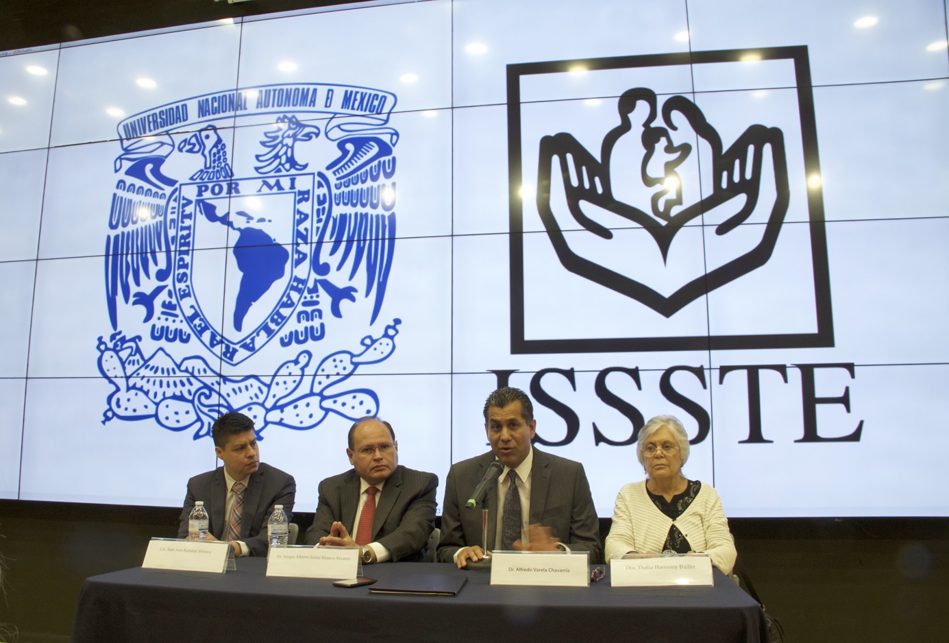  ISSSTE firma convenio con Instituto de Neurobiología de la UNAM Campus Juriquilla