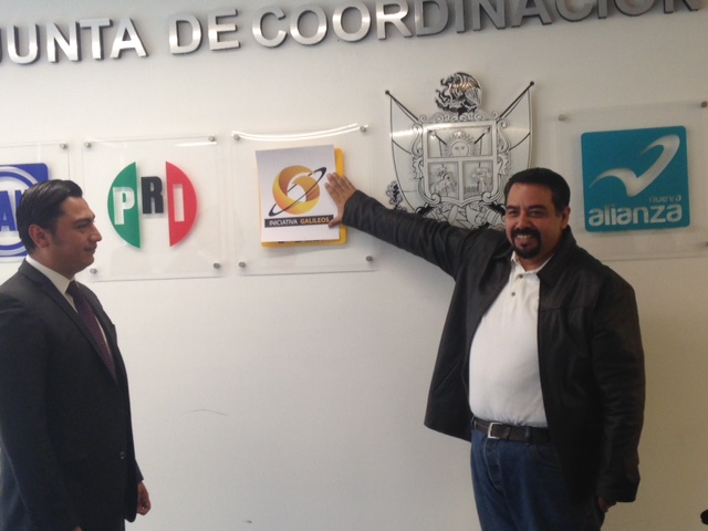  Carlos Sánchez Tapia se declara diputado independiente del PRD en Querétaro