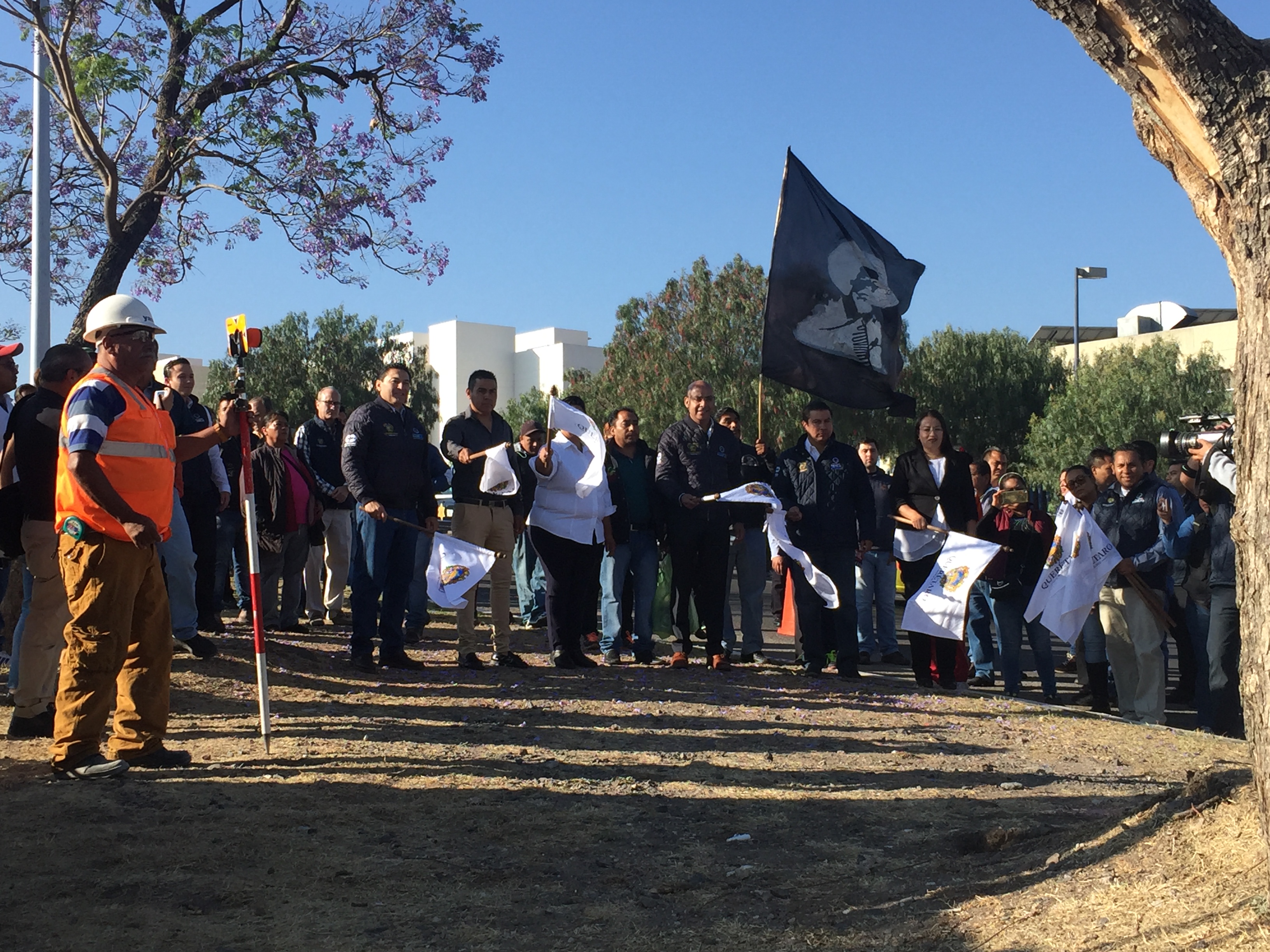  Municipio de Querétaro planea espacio para comerciantes sobre la Avenida Fray Luis de León