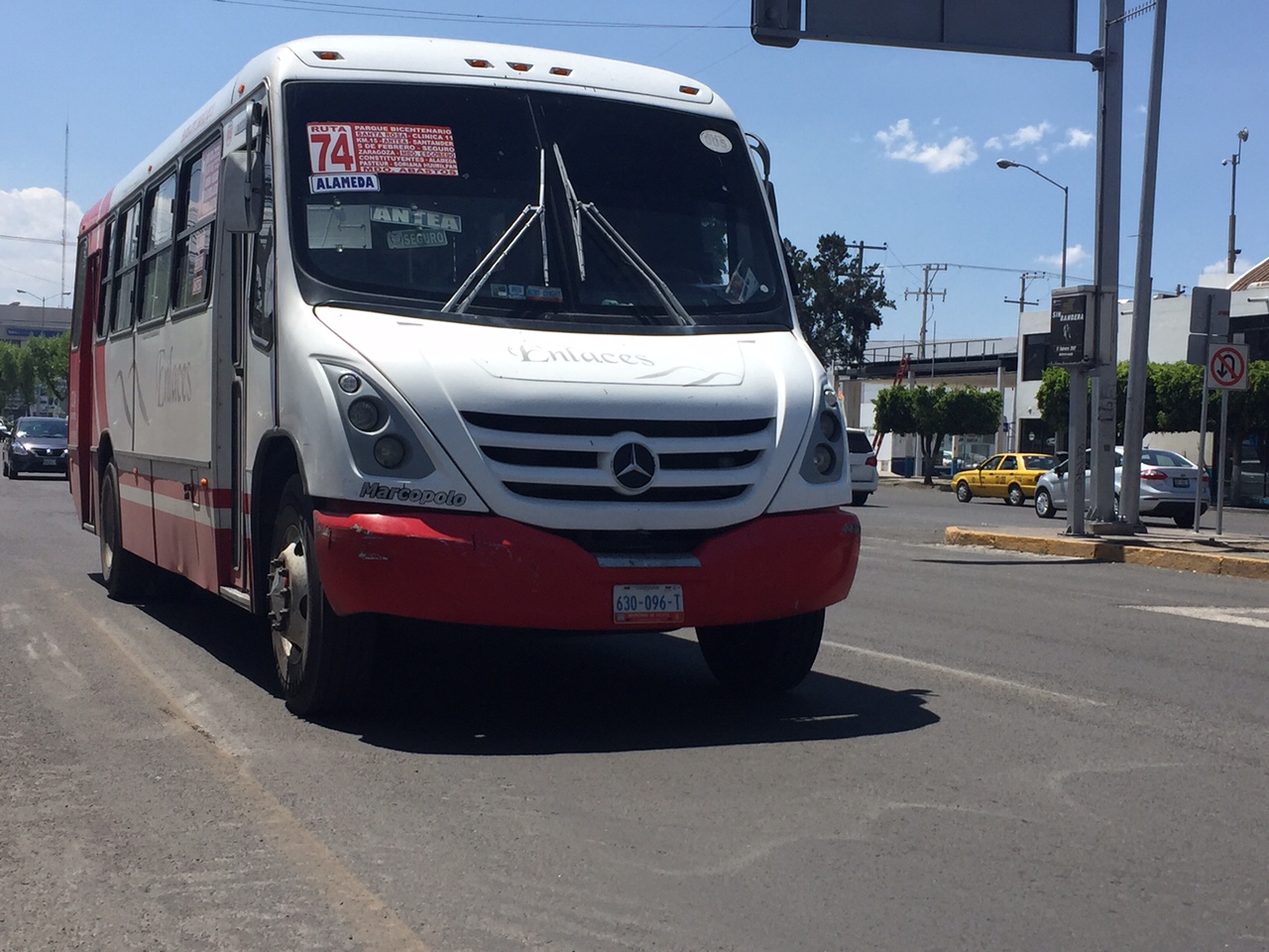  “Aunque no se retiren concesiones, el gobierno regulará el transporte público”: Pancho Domínguez