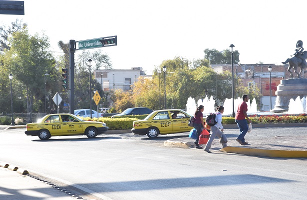  Operan 3 mil taxis piratas