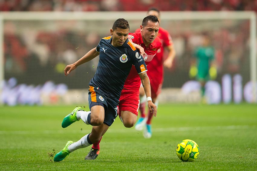  Tigres y Chivas toman ventaja