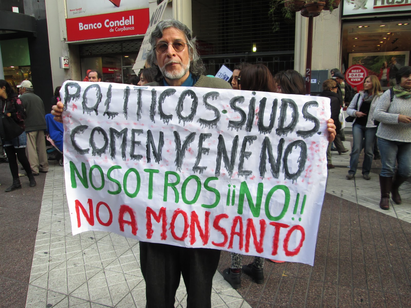  Ecologistas marchan en Chile contra Monsanto y semillas transgénicas