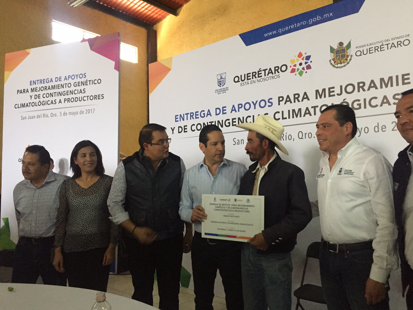  Pancho Domínguez anuncia construcción de nueva carretera en SJR para 2018