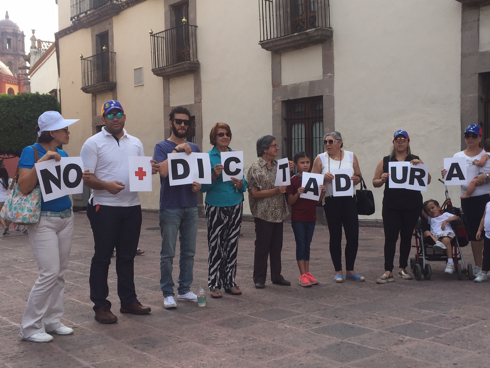  Comunidad venezolana en Querétaro realizará colecta de medicinas en el Centro Histórico