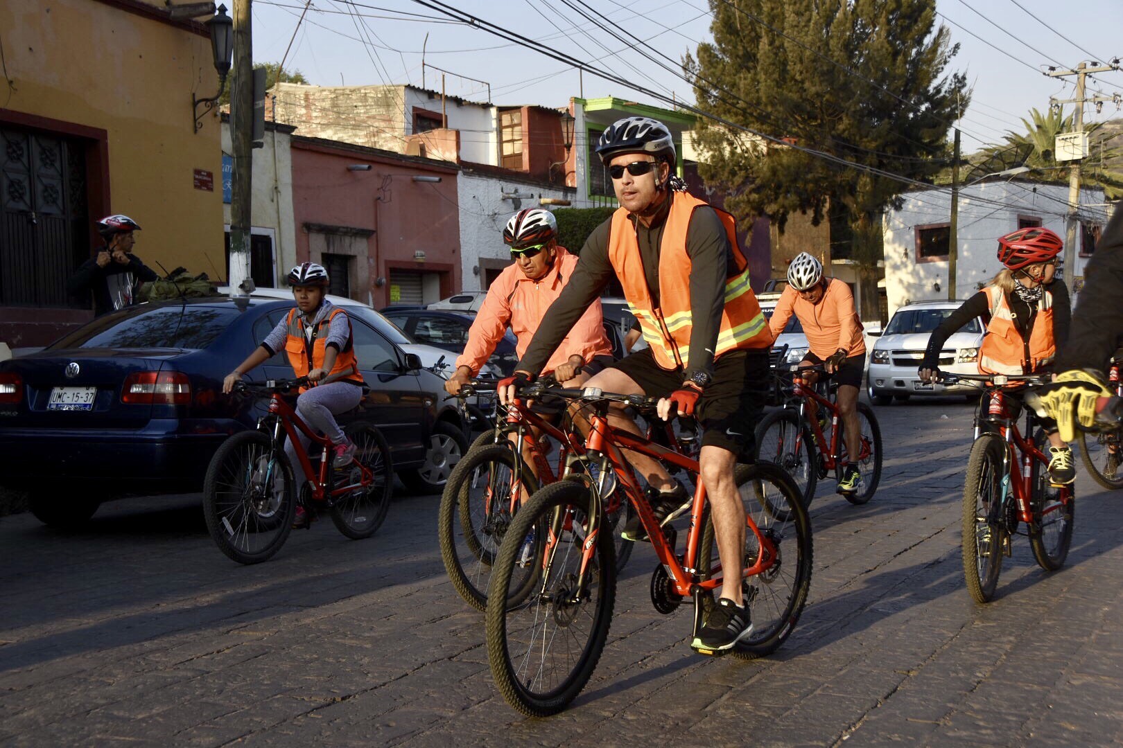  Mario Calzada realiza paseo ciclista en El Marqués