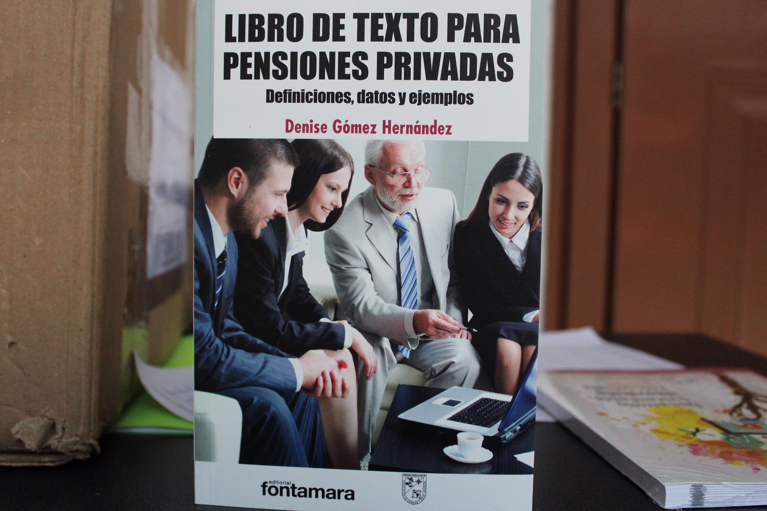  Facultad de Contaduría y Administración de la UAQ presenta dos libros para fortalecer investigación