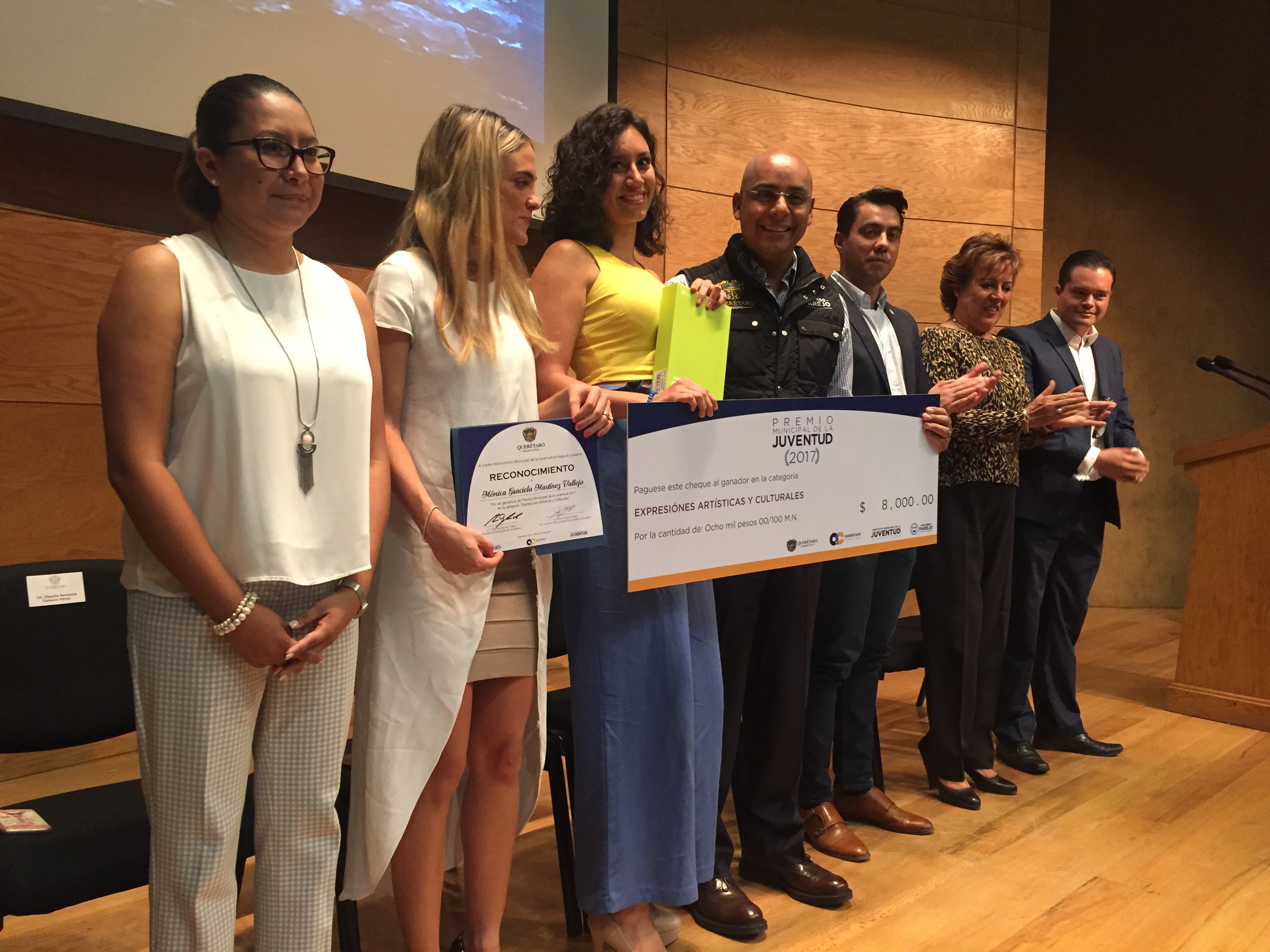  Entrega administración capitalina Premio Municipal de la Juventud 2017