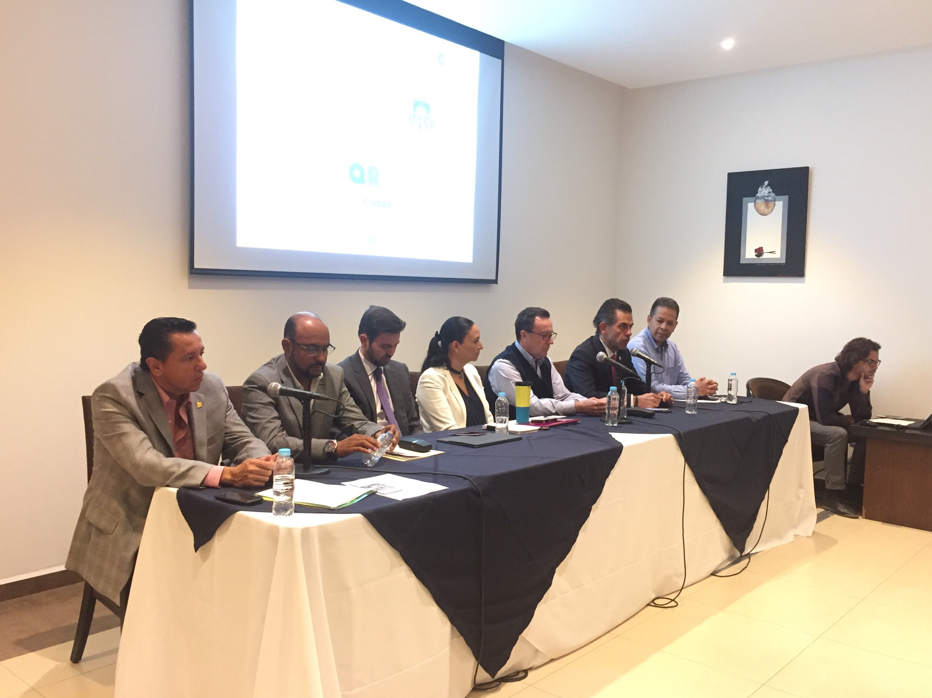  Municipio de Querétaro pide a comerciantes sumarse a campaña de conservación del Centro Histórico