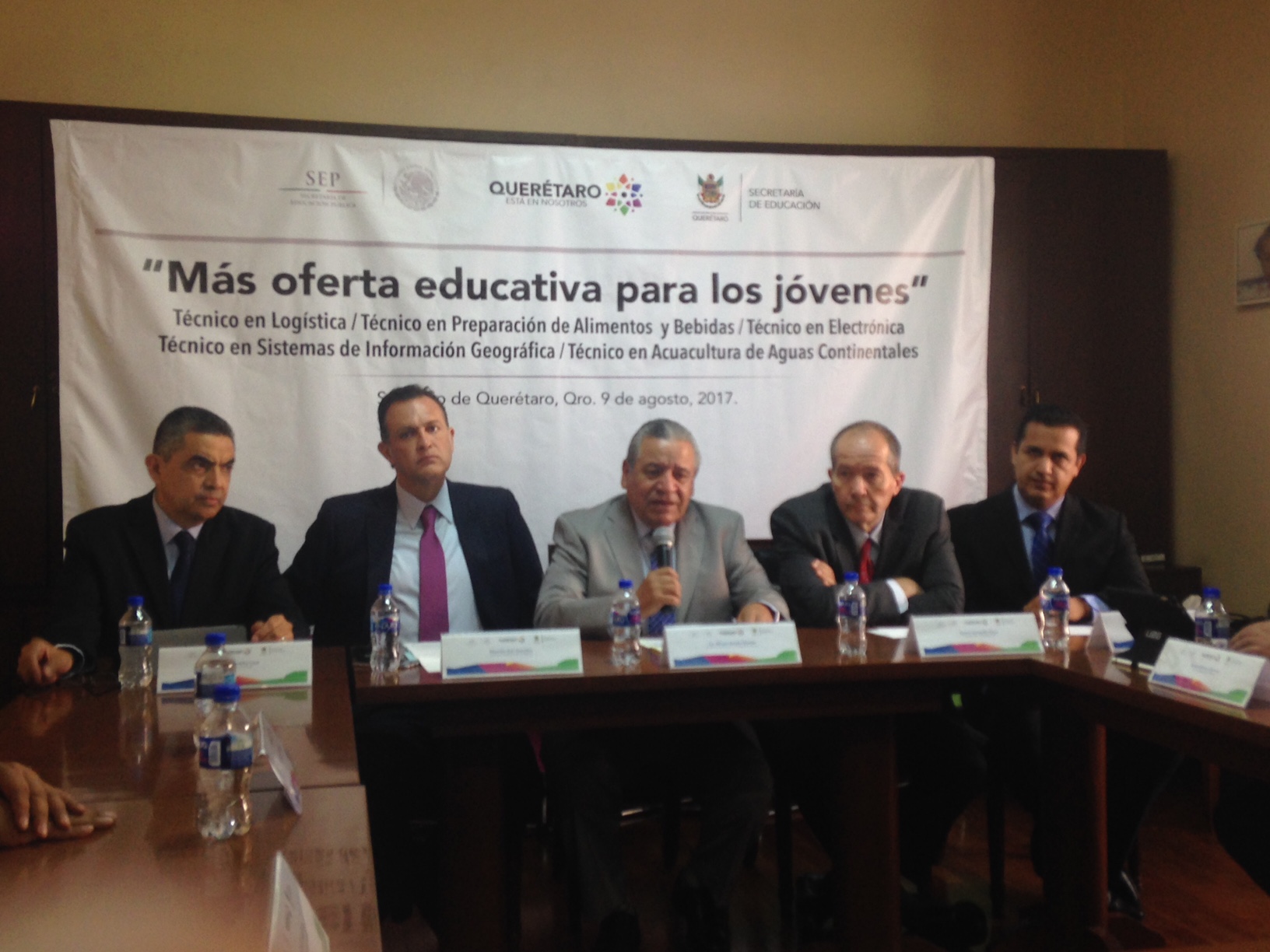  Autoridades educativas de Querétaro preparan instalación del Centro de Estudios Tecnológicos de Aguas Continentales