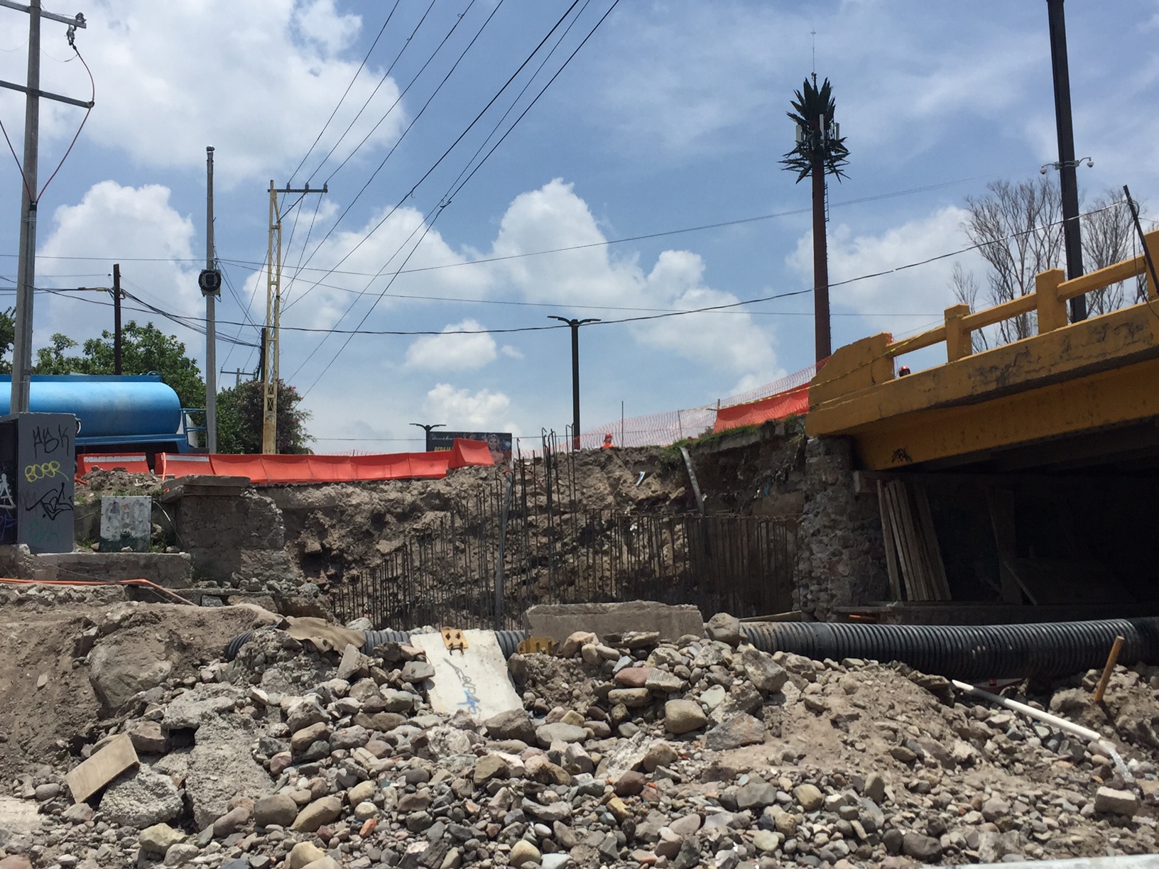  Registra avance del 40% construcción de puente vehicular sobre río El Pueblito