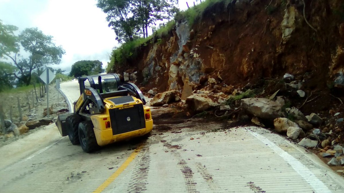  Caída de árboles, tierra y piedras, principales afectaciones de Franklin en la Sierra Gorda