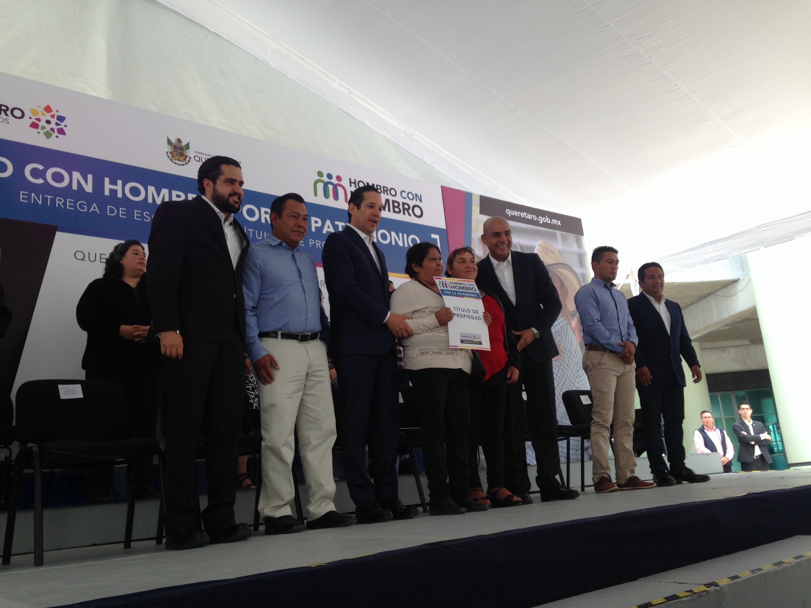  Pancho Domínguez se compromete a eliminar pobreza extrema en Querétaro