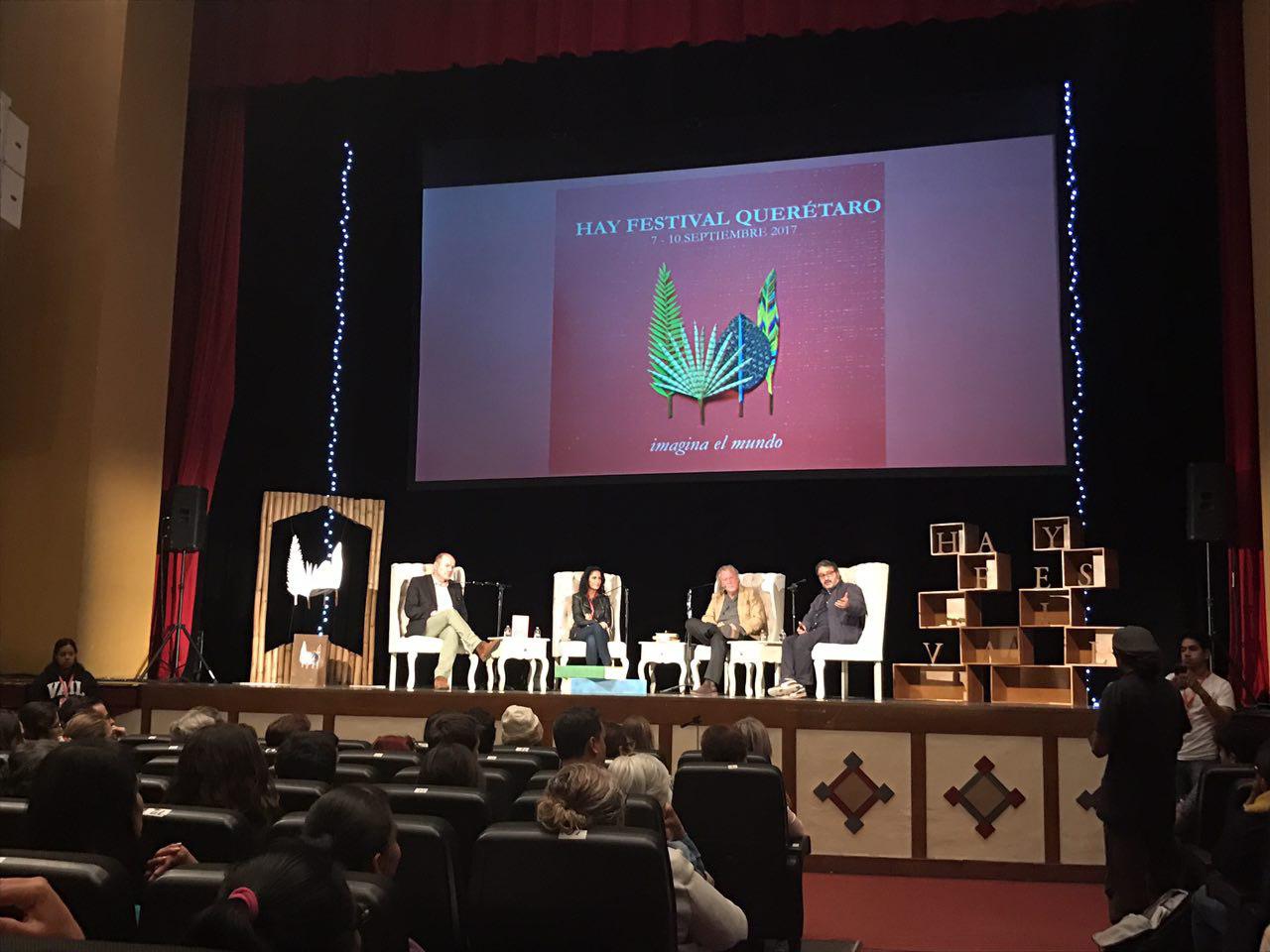  El periodismo debe ganar la confianza de los lectores para combatir la posverdad, coinciden en el Hay Festival