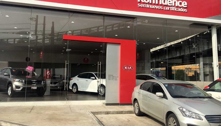  Disminuye 1.5 % venta de autos en Querétaro
