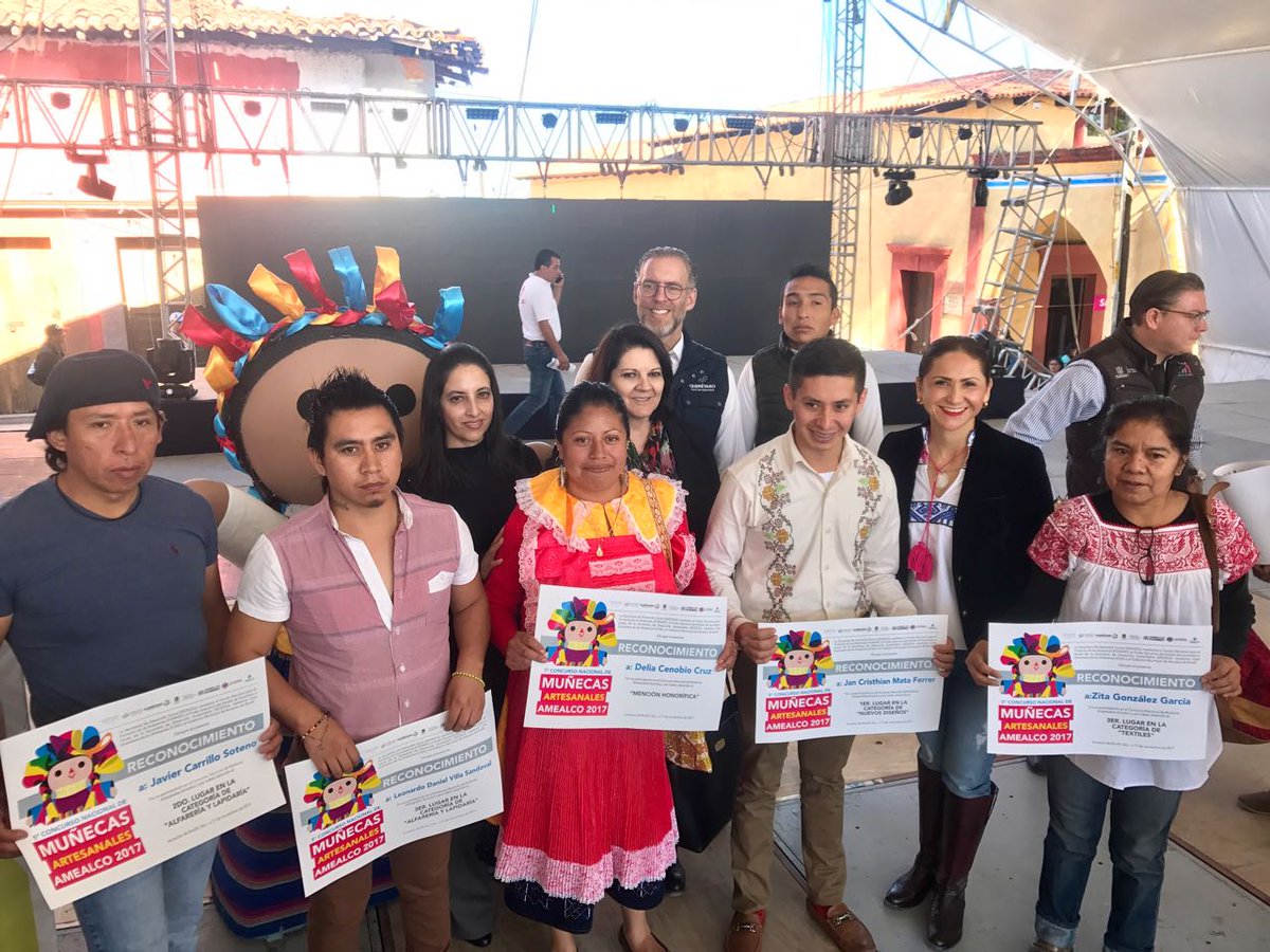  Entregan 300 mil pesos en premios a artesanos ganadores del 5° Concurso Nacional de Muñecas Artesanales