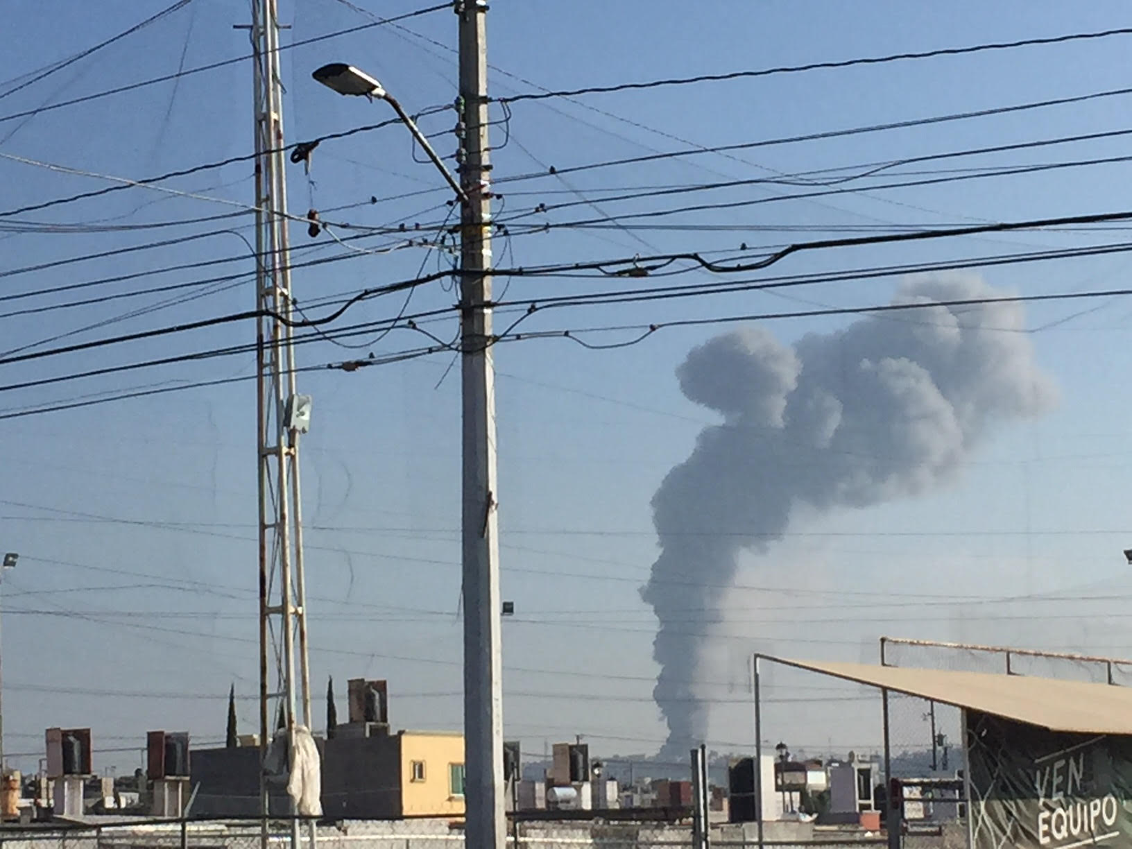  Se incendia bodega industrial en San José el Alto