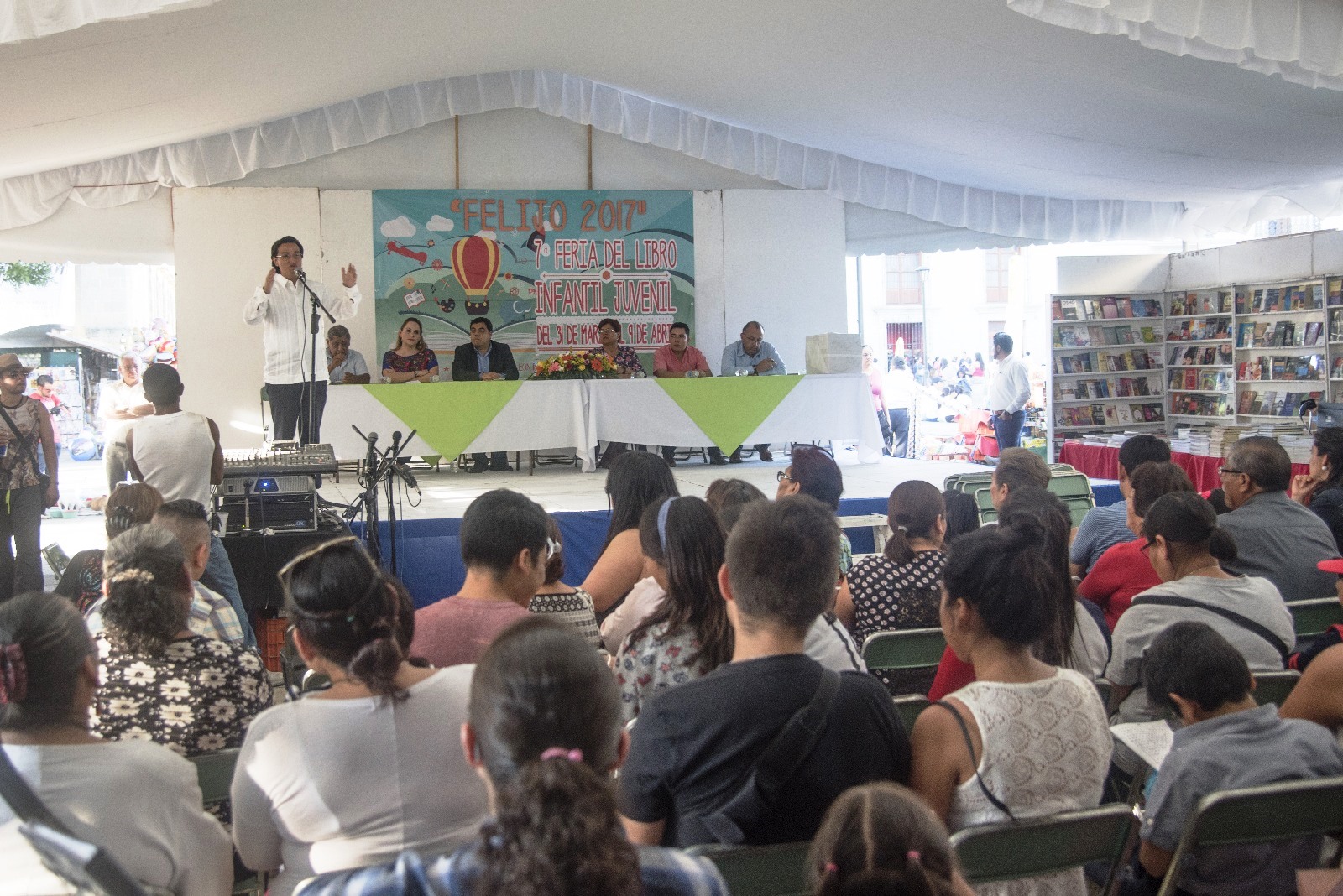 Comienza Feria Internacional del Libro de Oaxaca con homenaje a Poniatowska