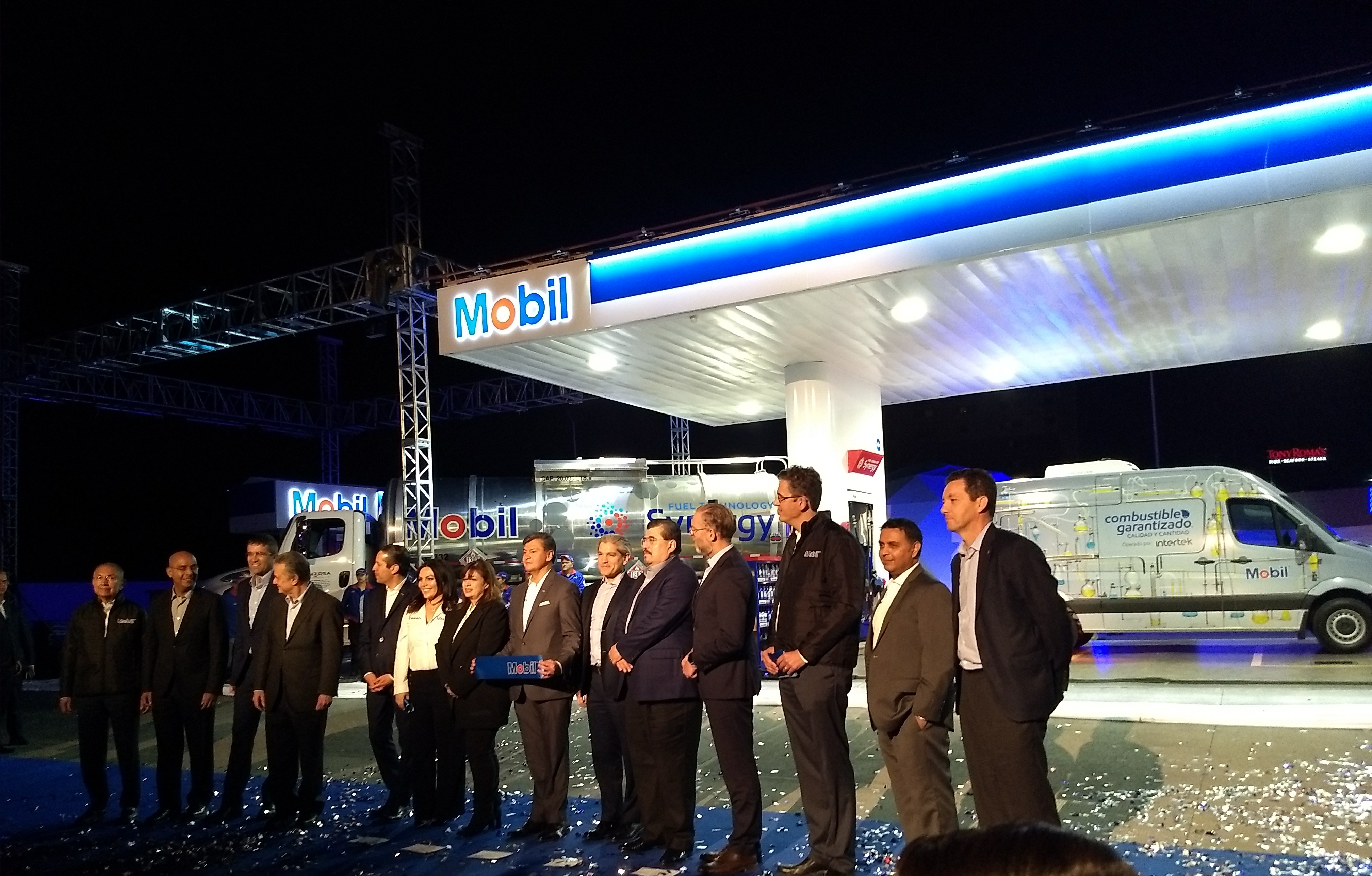  ExxonMobil arranca su aventura en México con la inauguración de seis gasolineras en Querétaro