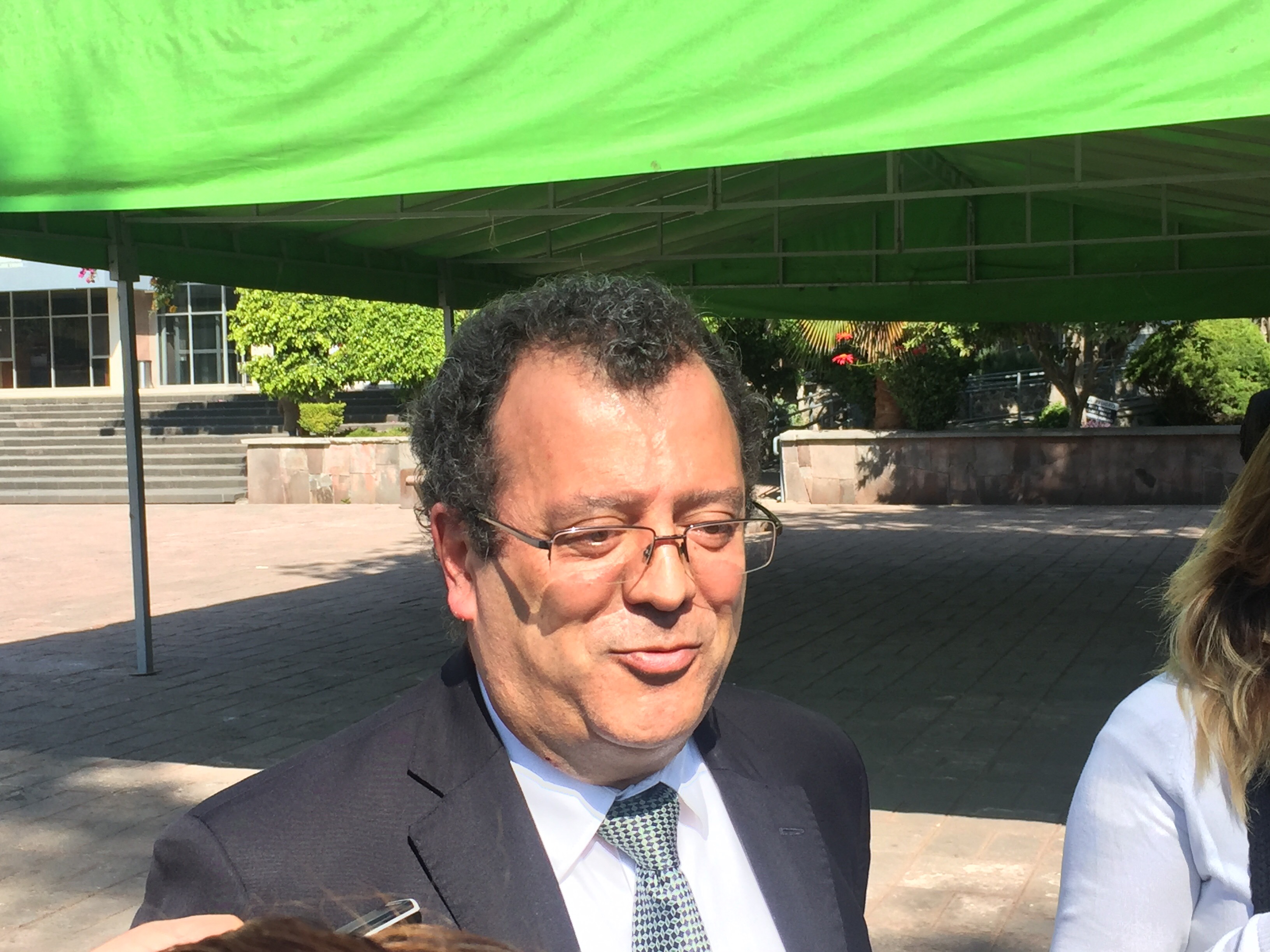  Gilberto Herrera pide congruencia a diputados que firmaron “Yo x la UAQ”
