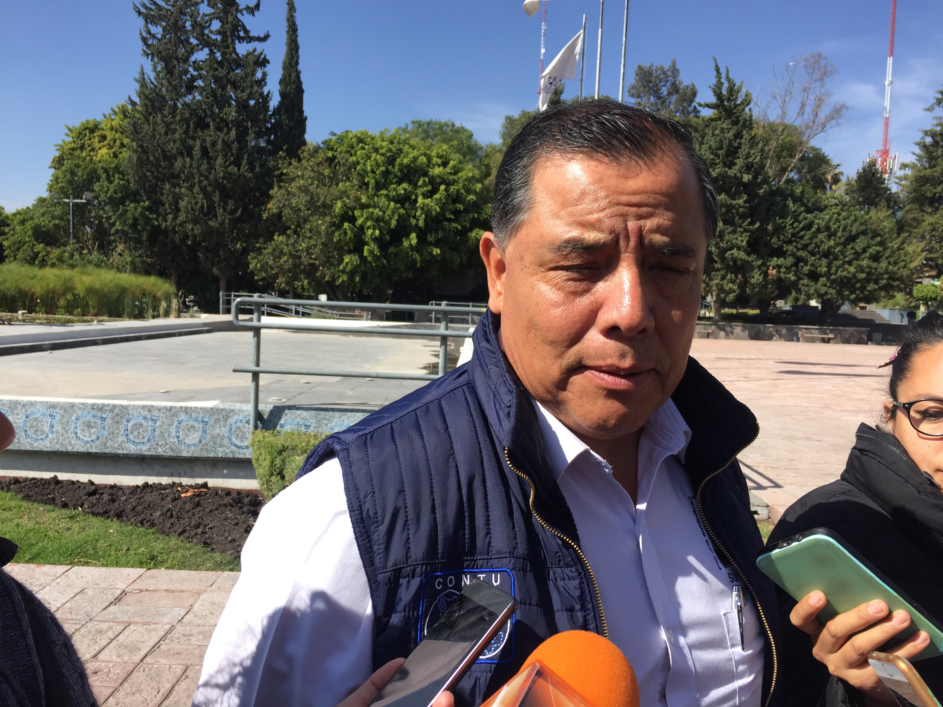  Saúl García, del SUPAUAQ, asegura que se reunió con Gilberto Herrera para acordar el reconocimiento de su dirigencia