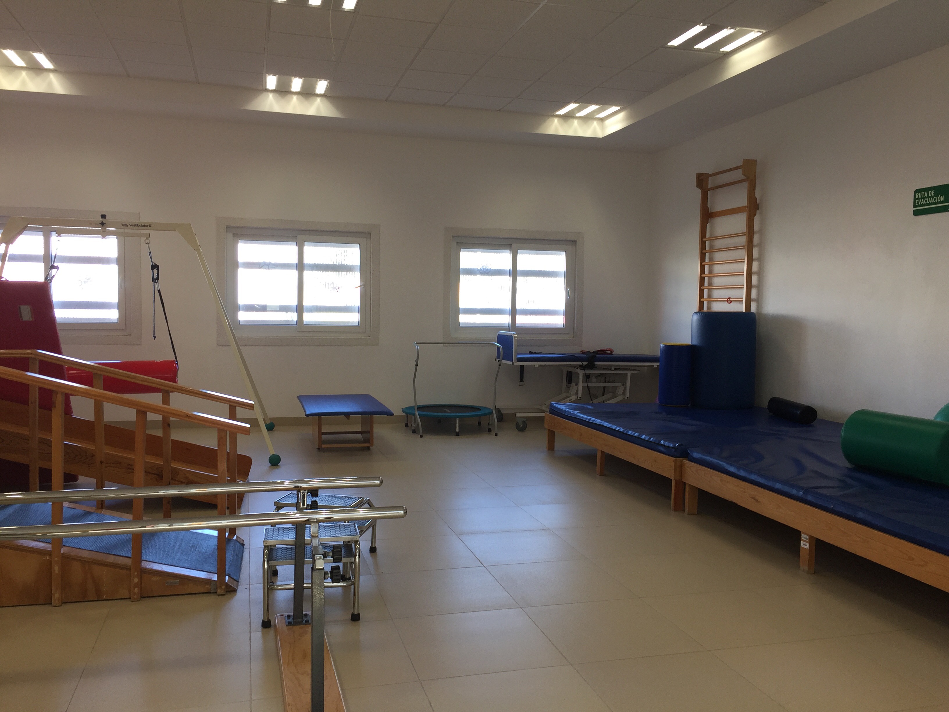  Más de 505 personas reciben atención en el Centro Integral de Rehabilitación Regional (CIRR) de Santa Rosa Jáuregui
