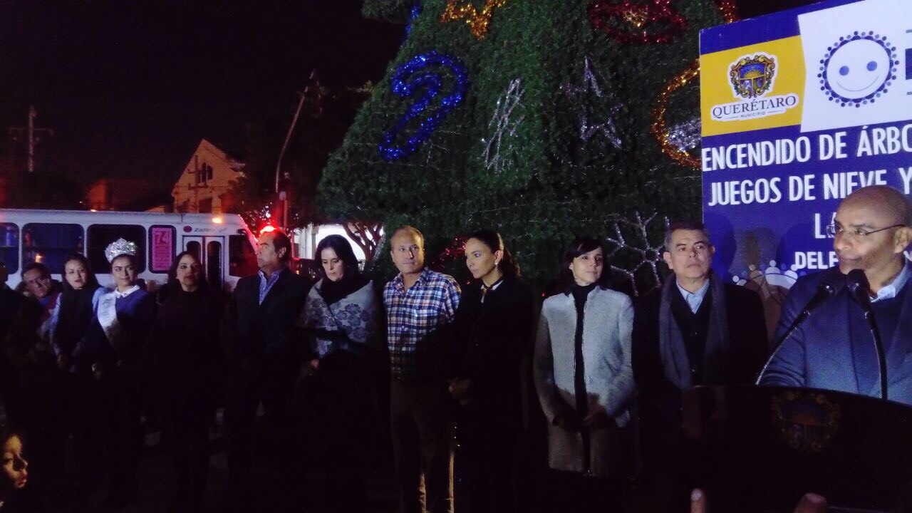  Árbol de Navidad de 15 metros adornará la Alameda Hidalgo durante las fechas decembrinas