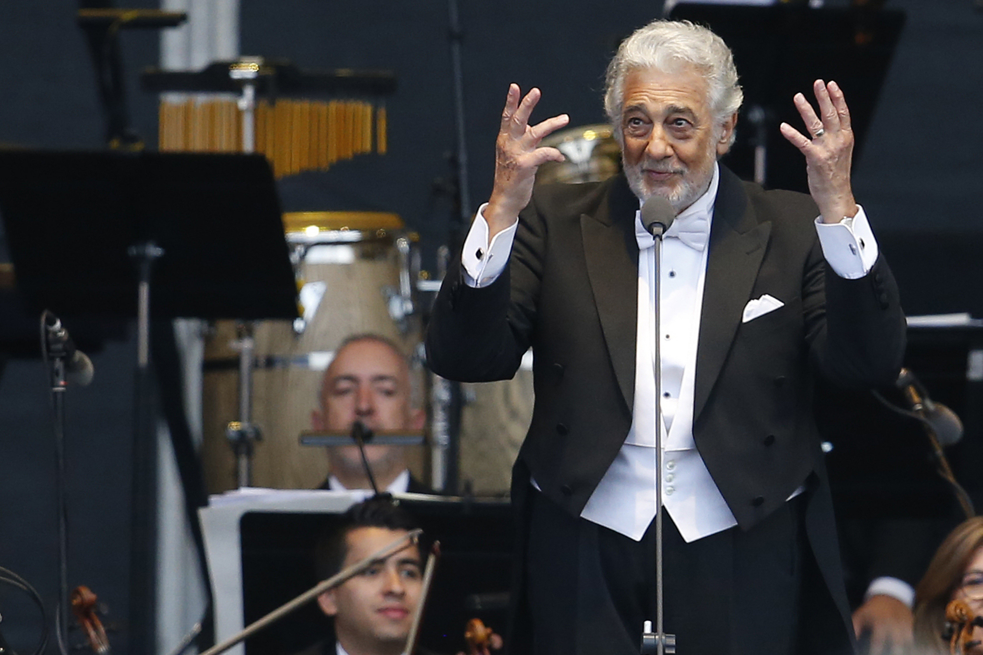  Plácido Domingo celebra 50 años en Chile con concierto masivo