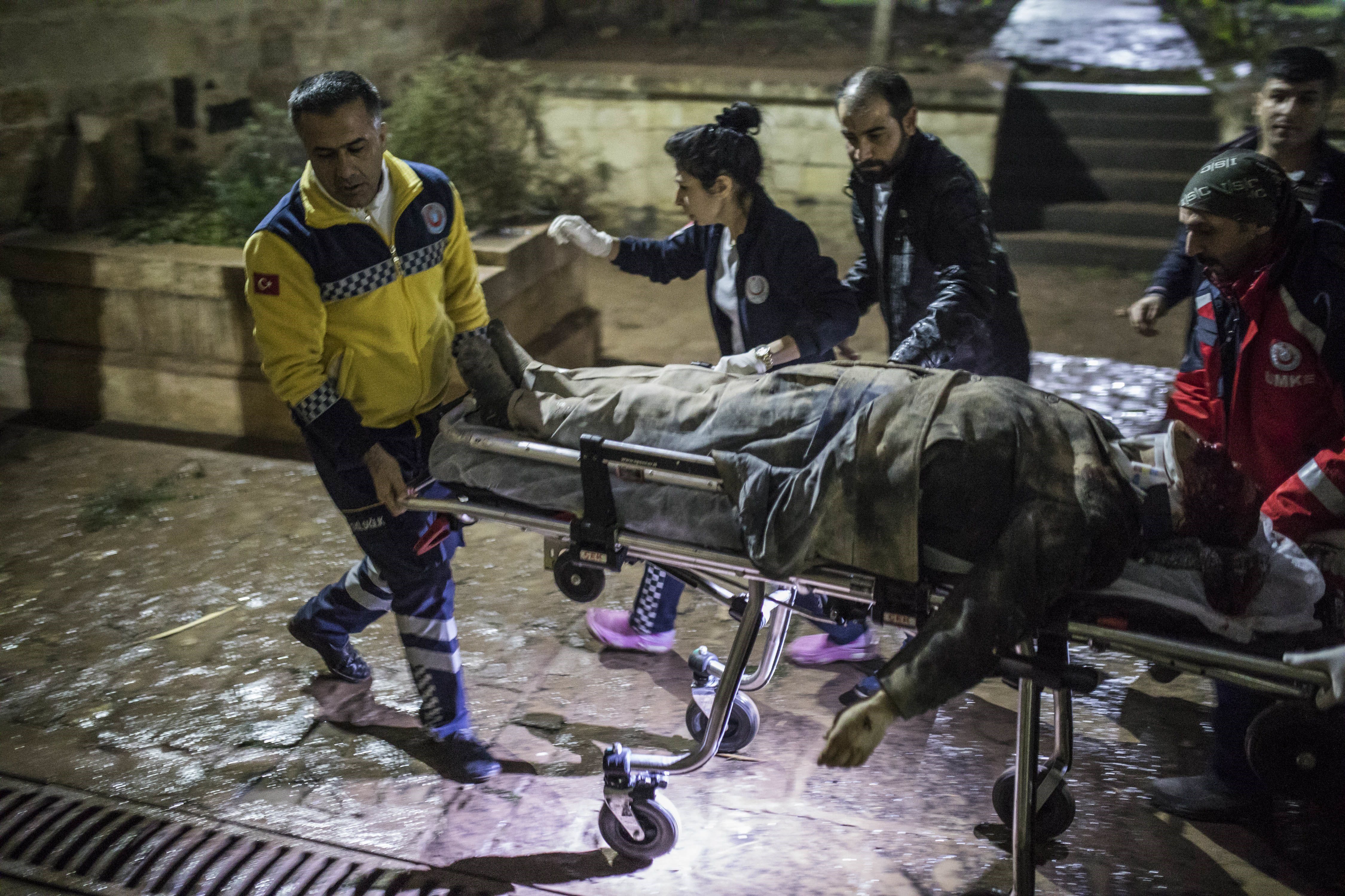  Nueve cohetes lanzados desde Siria a Turquía causan dos muertos y 19 heridos
