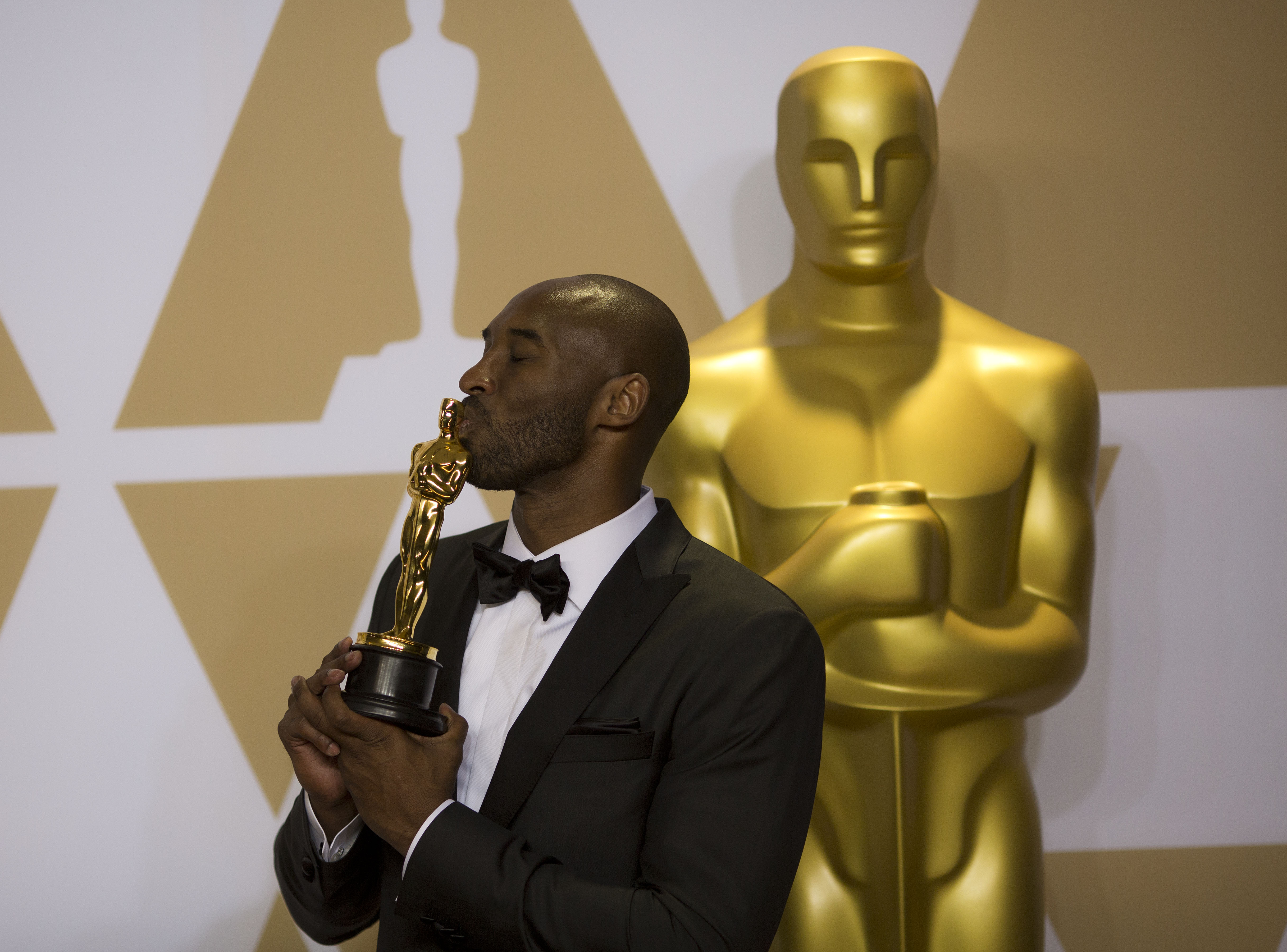  Kobe Bryant incorpora un Oscar a su legado