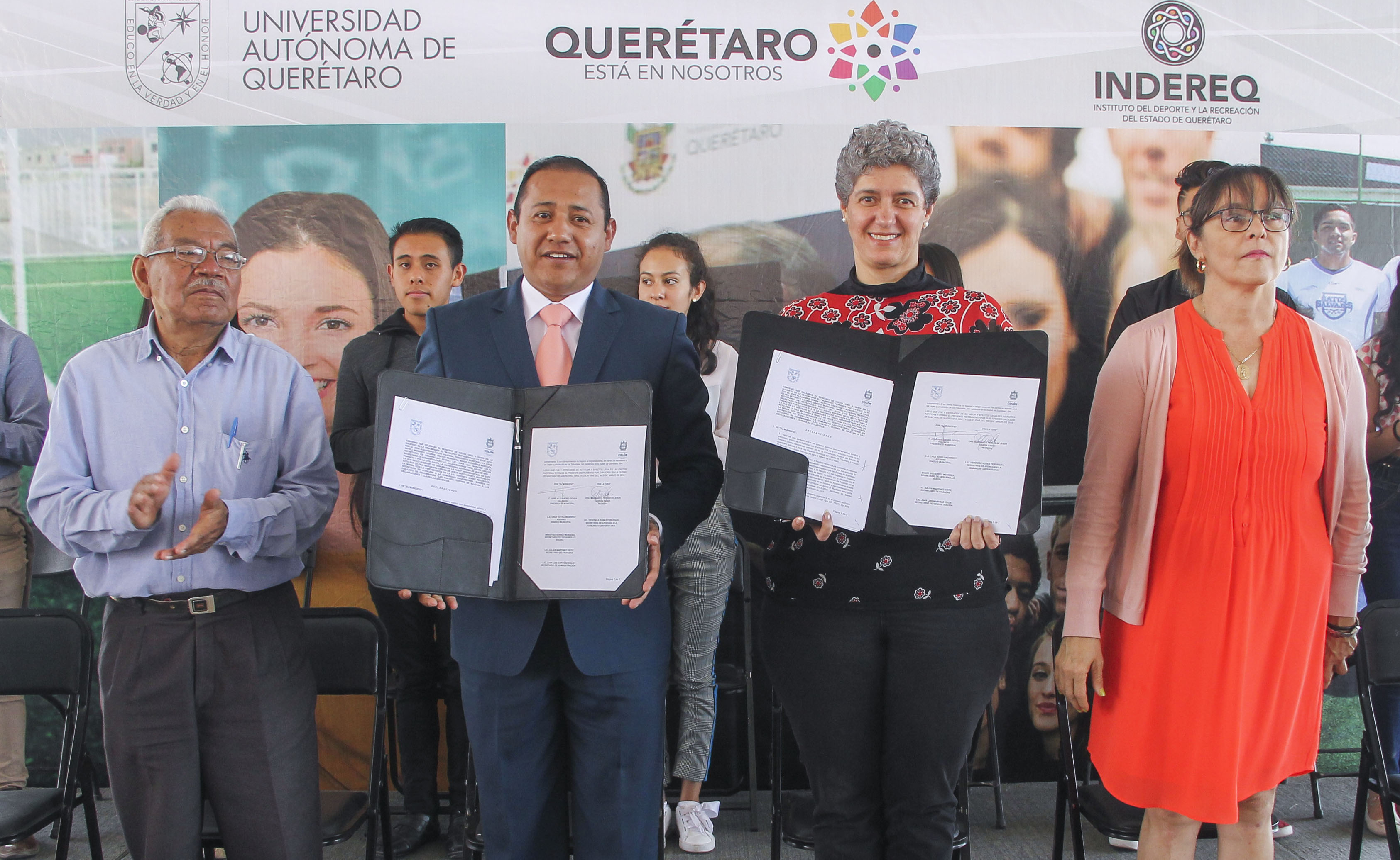  BecarA?n UAQ y ColA?n a 347 estudiantes de la regiA?n