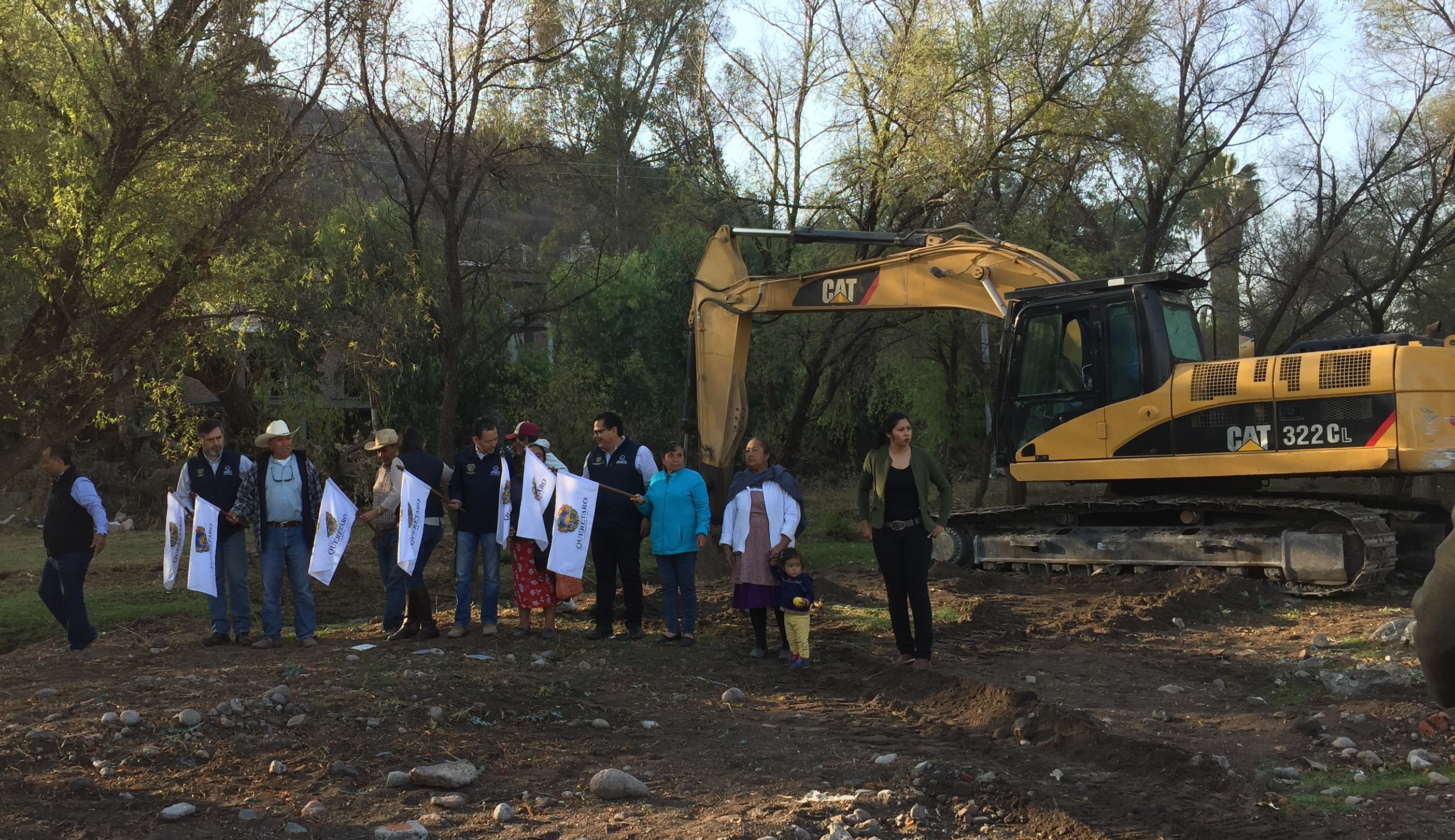  Inicia municipio de Querétaro obras para garantizar agua potable y drenaje sanitario en Pie de Gallo