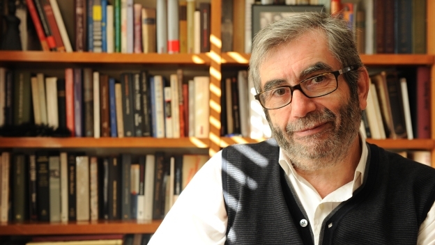  Antonio MuA�oz Molina, finalista al premio Man Booker International