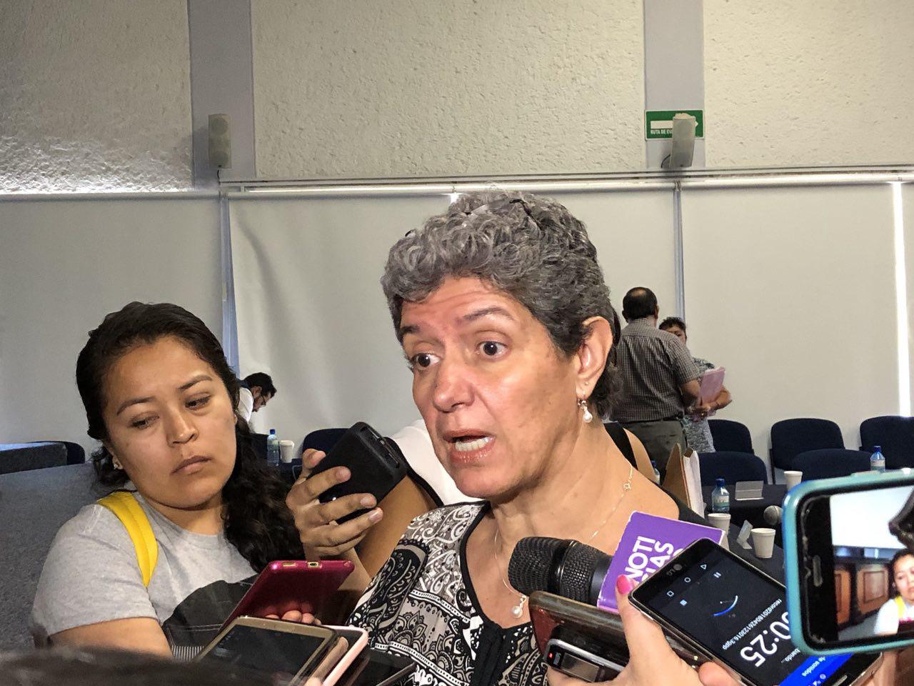  STEUAQ repartió recursos entre sus agremiados: rectora