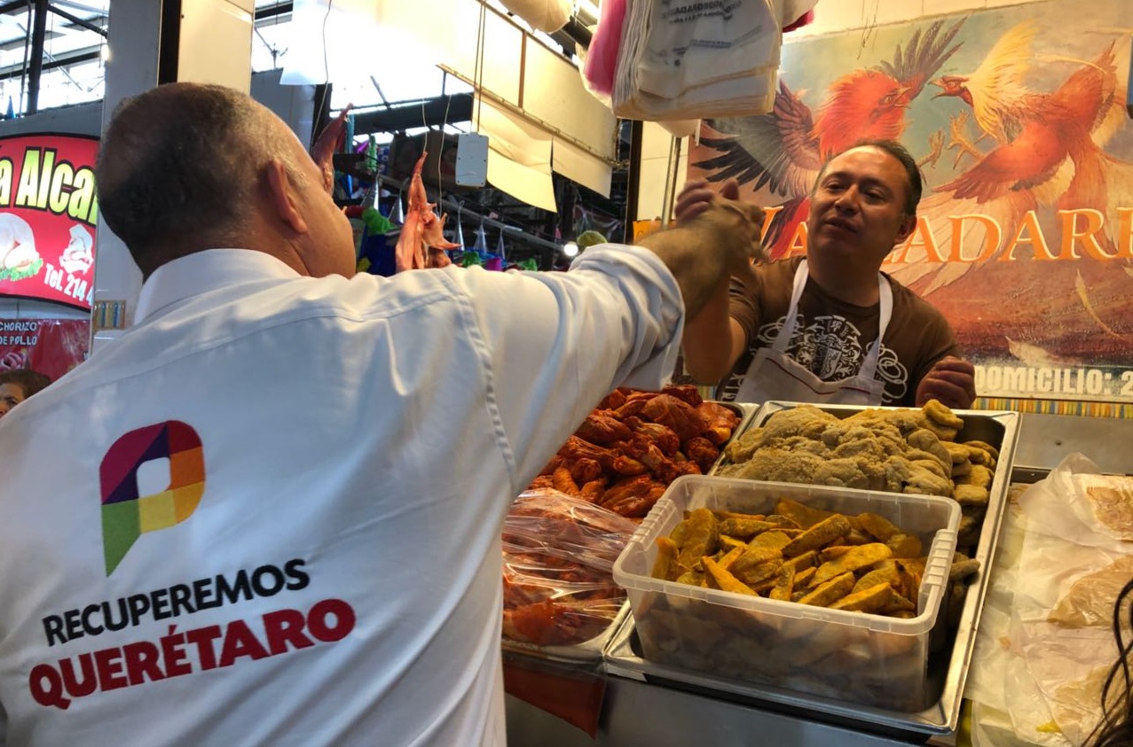  Se compromete Pancho Pérez a fortalecer y apoyar los mercados queretanos
