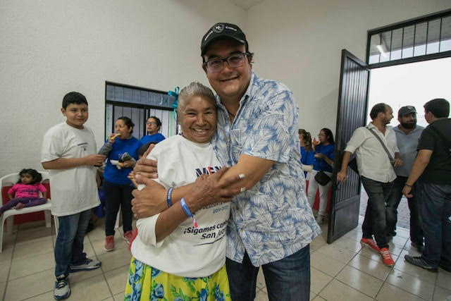  Memo Vega ofrece promover bienestar para las familias de San Juan del Río